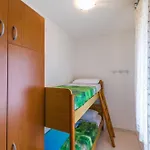 Bluehouse Apartment
