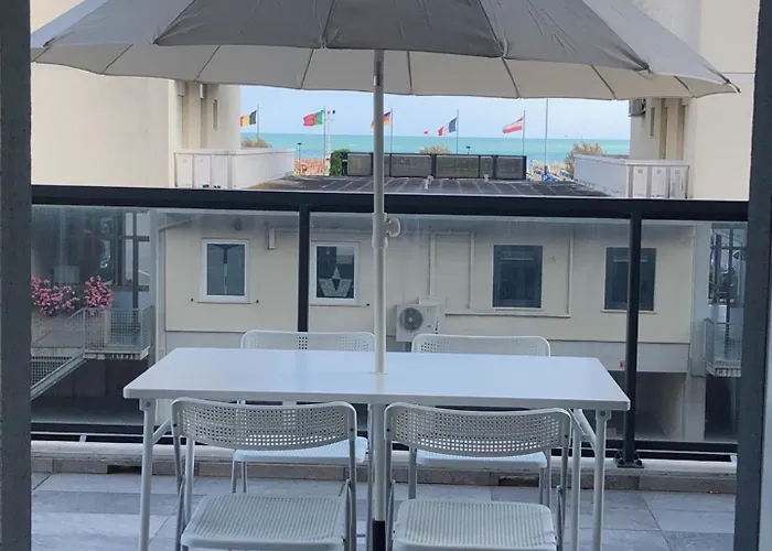 Bluehouse * Μπιμπιόνε